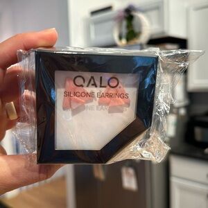 Qalo silicone earrings